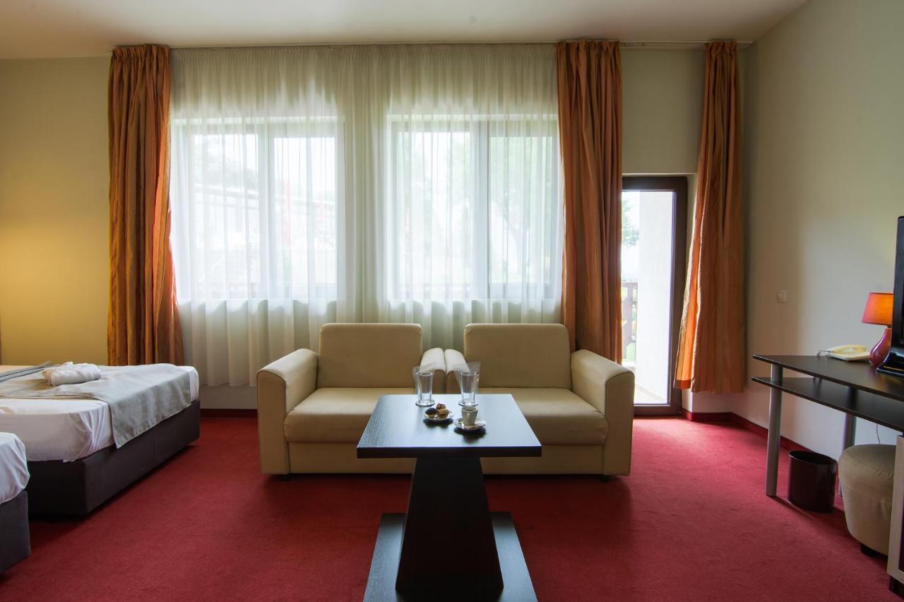 Park Hotel Arbanassi Eksteriør billede